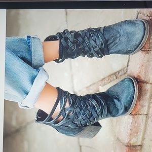 FREE PEOPLE CARERRA HEEL FADED BLACK LEATHER WOVEN ANKLE BOOTS